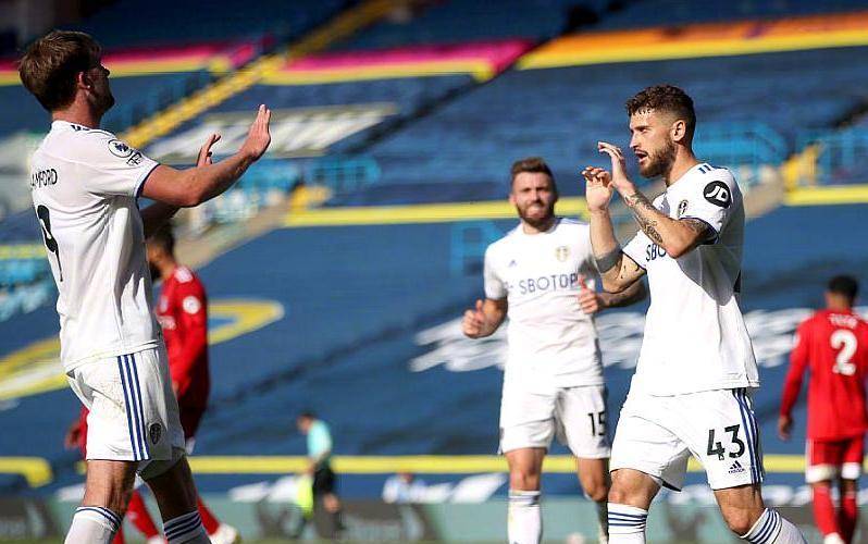  富勒姆，威尔逊终场前头球绝杀升班马对决  